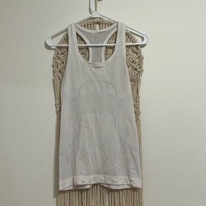 White Lululemon Tank top #lululemon #cute